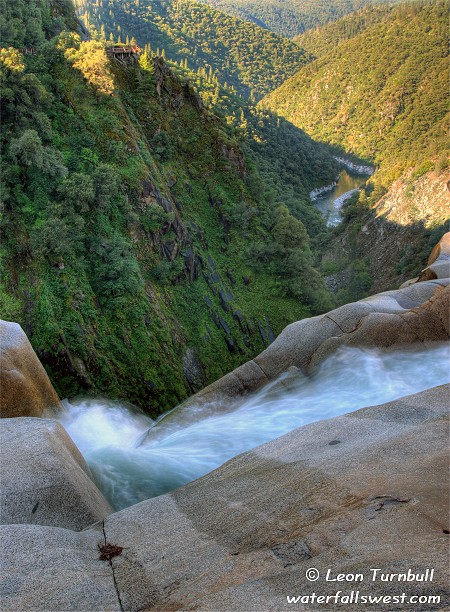 Image 2 of 10<br />Feather River canyon from brink of Feather Falls